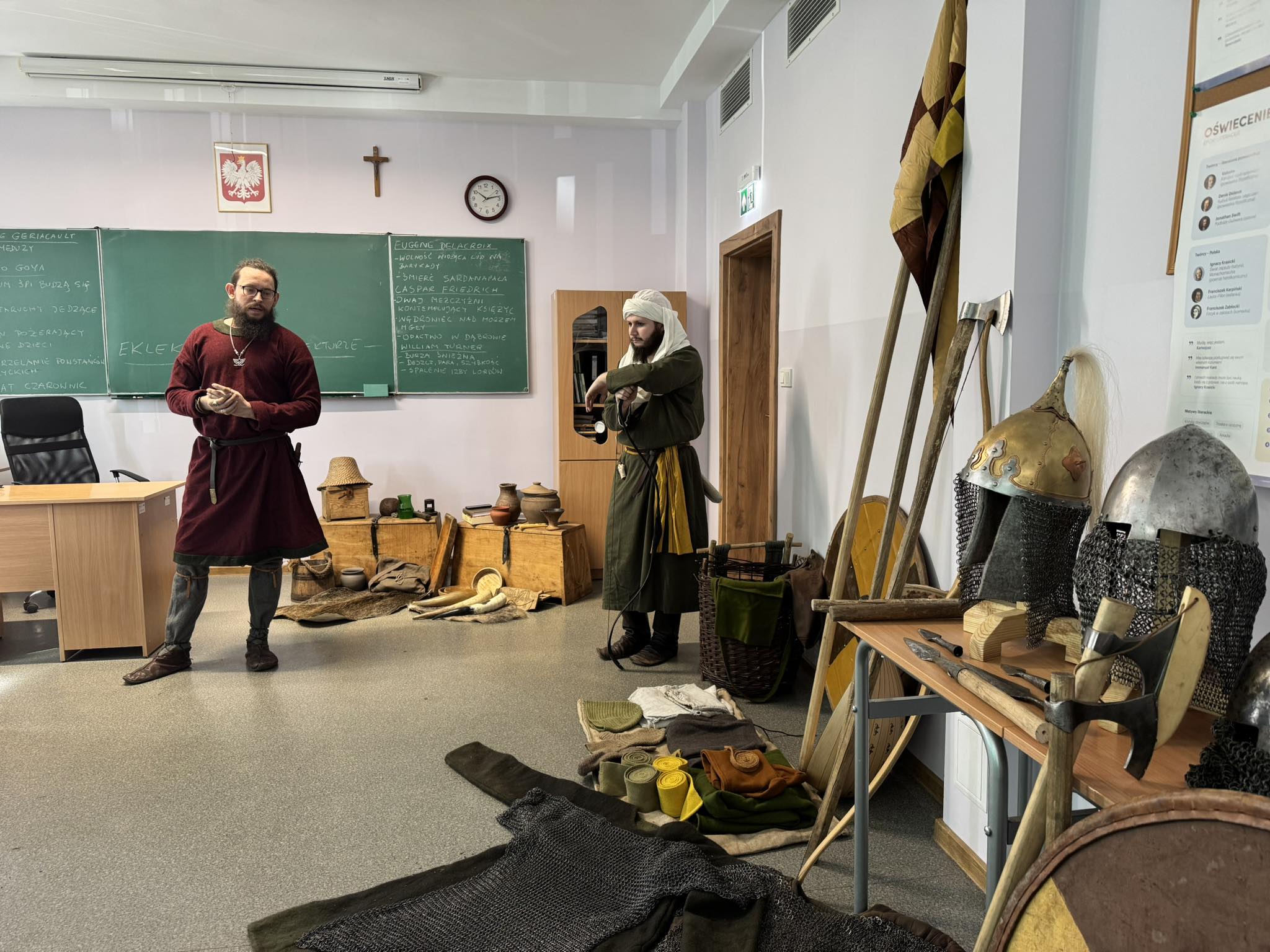 O ŚREDNIOWIECZU I REKONSTRUKCJI HISTORYCZNEJ … SPOTKANIE MŁODZIEŻY ZS PROSZOWICE Z CZŁONKAMI DRUŻYNY NAJEMNEJ RUJEWIT. PRELEKCJA W RAMACH OGÓLNOPOLSKIEGO PROJEKTU „1000 LECIE KRÓLESTWA POLSKIEGO”