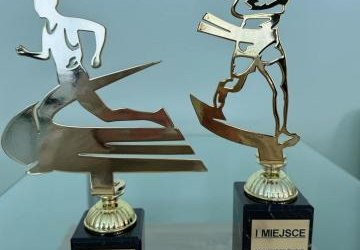 SUKCESY MŁODZIEŻY ZS PROSZOWICE W POWIATOWYCH DRUŻYNOWYCH BIEGACH PRZEŁAJOWYCH - LICEALIADA MŁODZIEŻY SZKOLNEJ