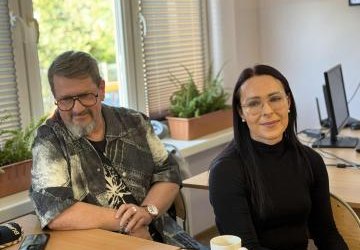 W KRĘGU SZTUKI … SPOTKANIE Z POETKĄ EWELINĄ BUGAJSKĄ-JAVORKA - ABSOLWENTKĄ ZS PROSZOWICE ORAZ ARTYSTĄ PLASTYKIEM ZDENKO JAVORKA