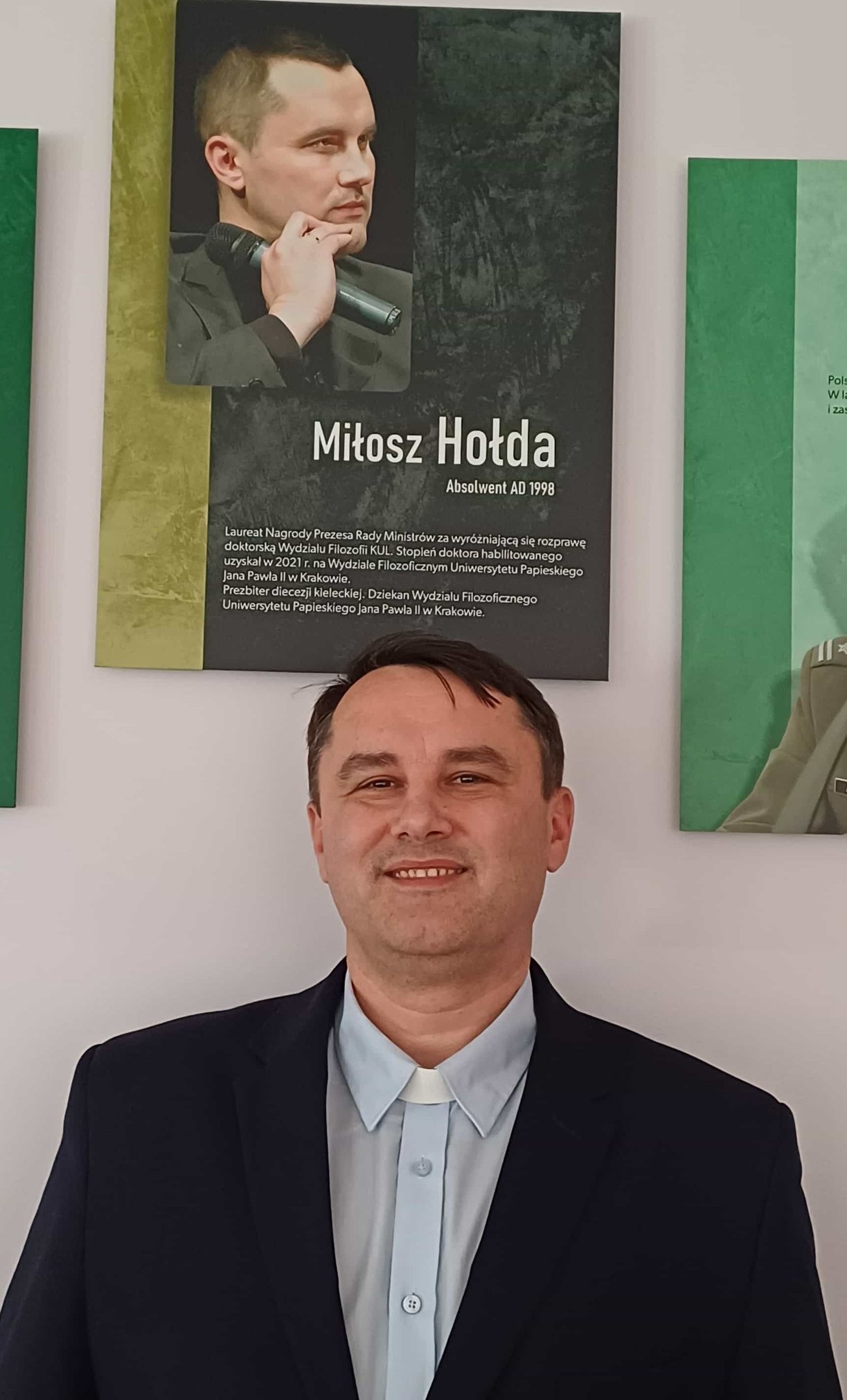 SPOTKANIE UCZNIÓW KLAS DZIENNIKARSKO-MEDIALNYCH Z PROFESOREM UNIWERSYTETU PAPIESKIEGO JANA PAWŁA II KS. MIŁOSZEM HOŁDĄ, ABSOLWENTEM LO W PROSZOWICACH