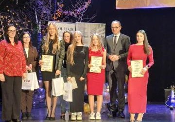 UCZENNICE ZS PROSZOWICE LAUREATKAMI FESTIWALU TALENTÓW ARTYSTYCZNYCH – POWIAT PEŁEN PASJI
