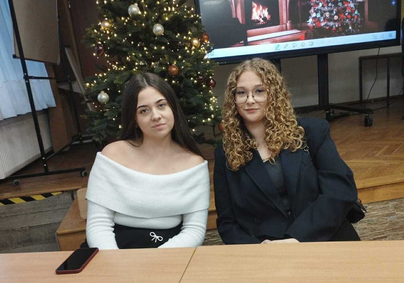 ETAP OKRĘGOWY OLIMPIADY UMIEJĘTNOŚCI HOTELARSKICH Z UDZIAŁEM REPREZENTANTEK TECHNIKUM W ZS PROSZOWICE