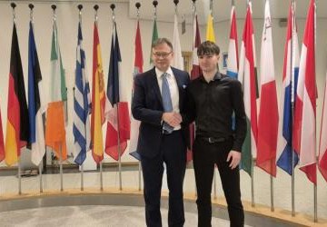 LICEALIŚCI ZS PROSZOWICE Z WIZYTĄ W BRUKSELI