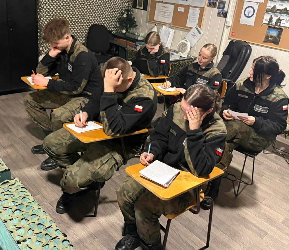 I ETAP EGZAMINÓW Z EDUKACJI WOJSKOWEJ W KLASIE MUNDUROWEJ ZS PROSZOWICE