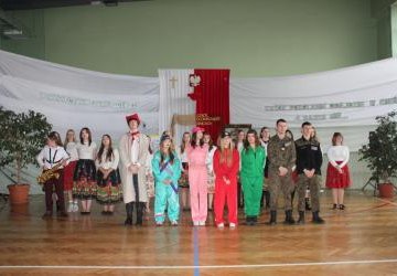 Z BARTOSZEM PRZEZ DEKADY… OBCHODY DNIA PATRONA  I JUBILEUSZ 80-LECIA LICEUM OGÓLNOKSZTAŁCĄCEGO W ZS PROSZOWICE