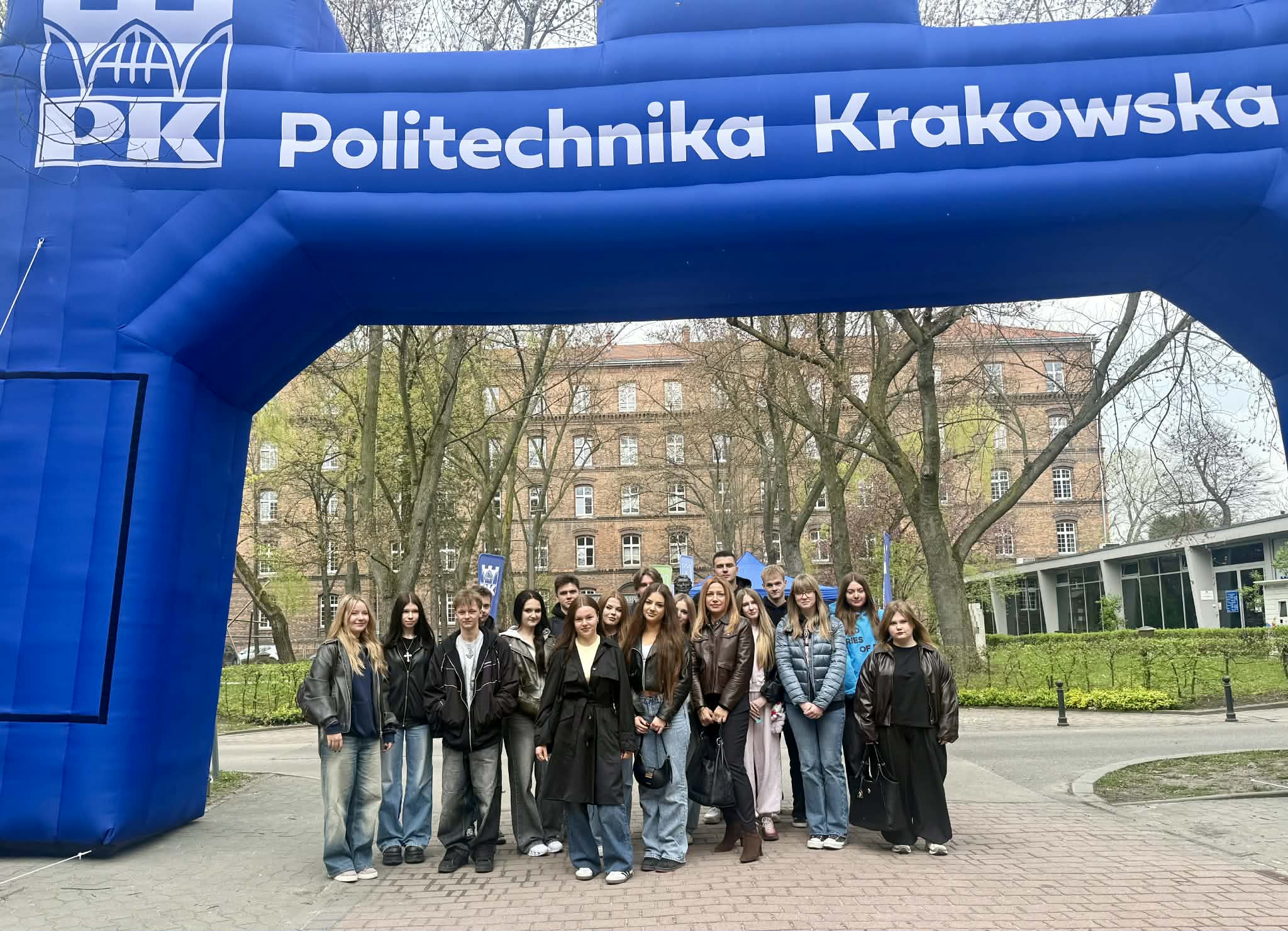 W LABORATORIACH WYDZIAŁU INŻYNIERII I TECHNOLOGII CHEMICZNEJ POLITECHNIKI KRAKOWSKIEJ