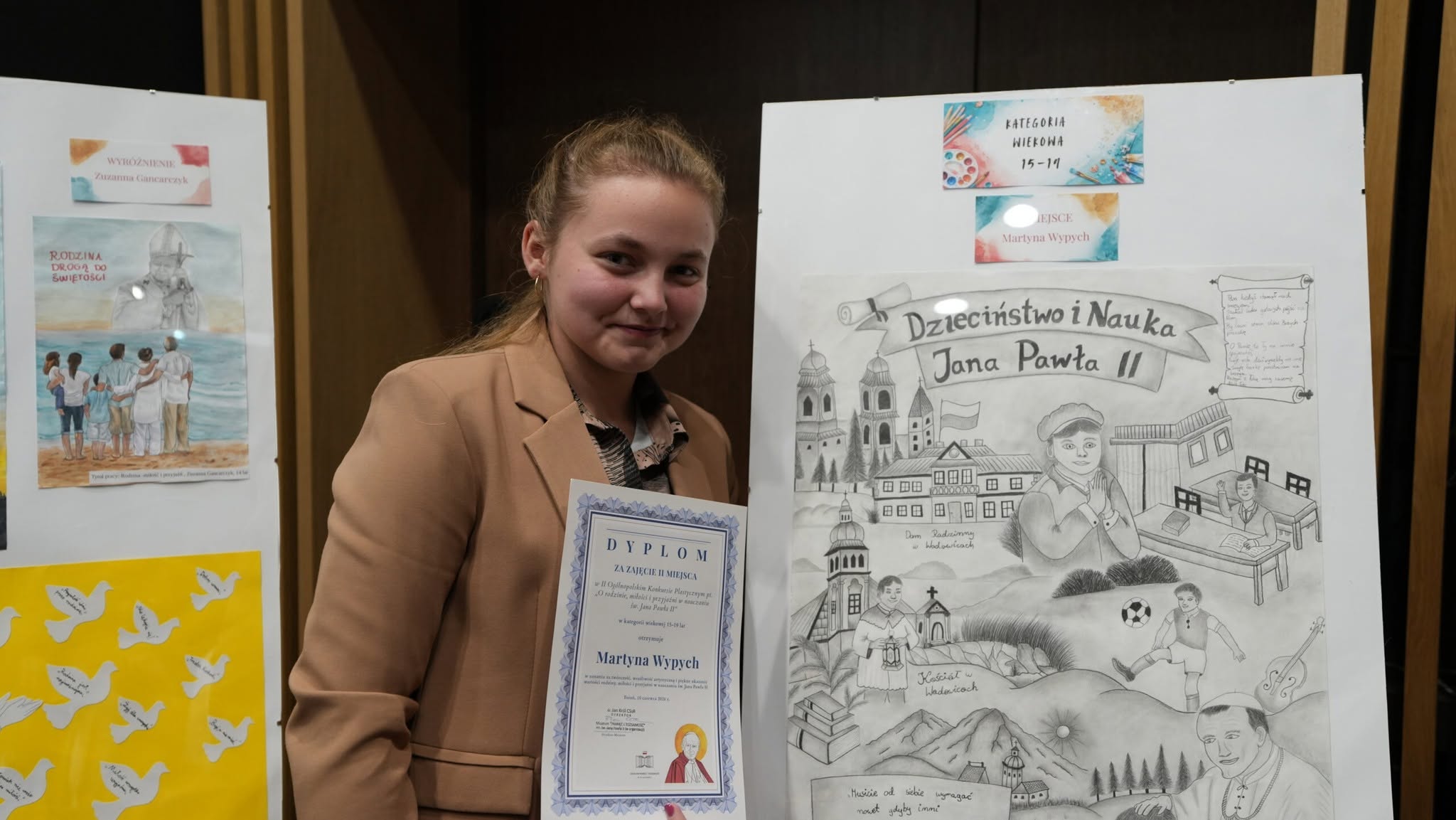 MŁODZI O RODZINIE, MIŁOŚCI I PRZYJAŹNI… LICEALISTKA ZS PROSZOWICE LAUREATKĄ OGÓLNOPOLSKIEGO KONKURSU PLASTYCZNEGO I LITERACKIEGO