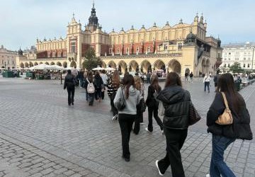 INTEGRACJA I KULTURA: KLASY PIERWSZE Z WIZYTĄ W KRAKOWIE