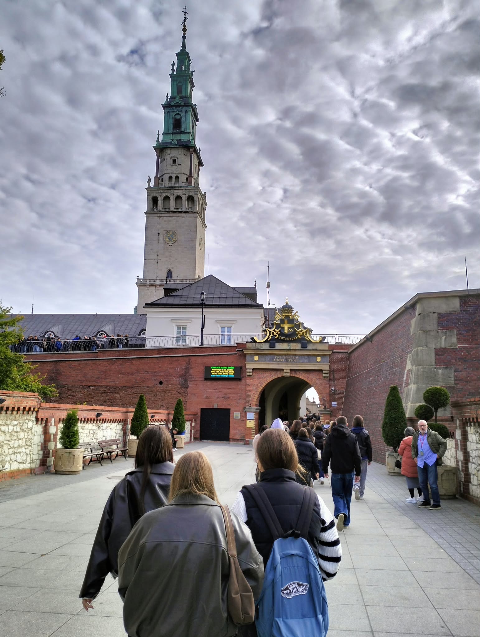 PIELGRZYMKA MATURZYSTÓW ZS PROSZOWICE NA JASNĄ GÓRĘ